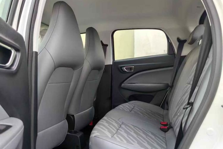 零跑汽车 零跑T03 2025款 310舒享版车身外观6007