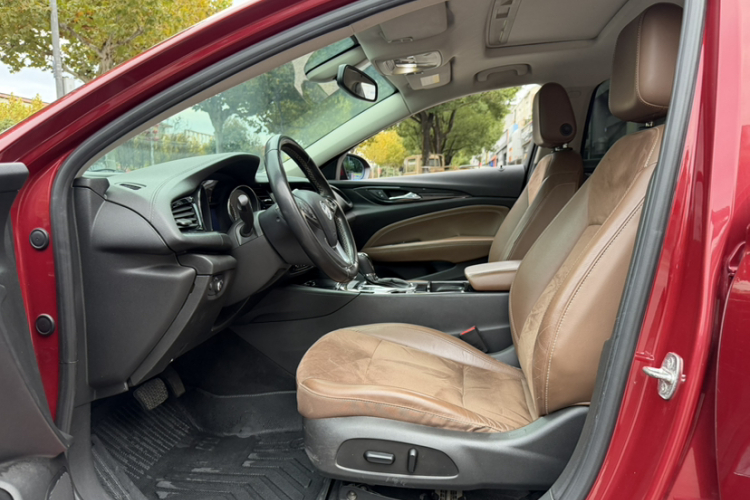 别克 君威 2017款 20T 豪华型车身外观6001