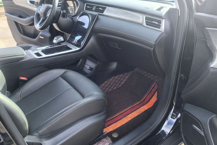 荣威RX5 2021款 PLUS 300TGI 自动Ali国潮豪华荣麟版中控内饰7004