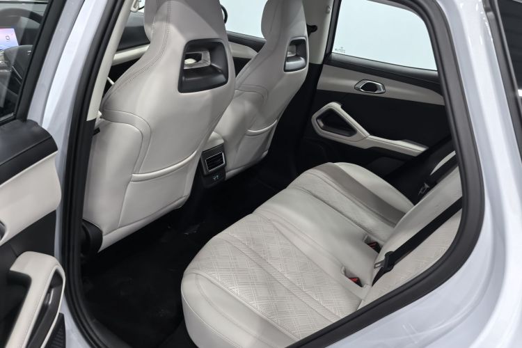 比亚迪 元UP 2025款 301KM 领航型中控内饰7004