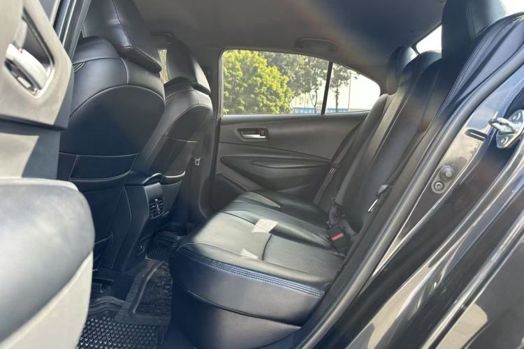 丰田 雷凌 2022款 双擎 1.8H E-CVT领先版中控内饰7006