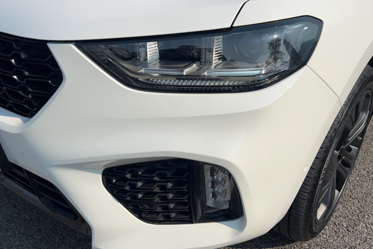 魏牌 VV5 2017款 2.0T 旗舰型车身外观6014