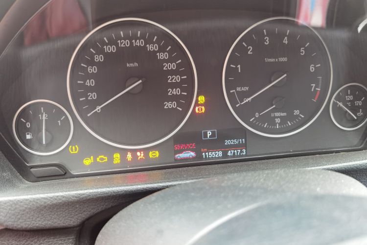 宝马3系 2017款 320Li 时尚型中控内饰15