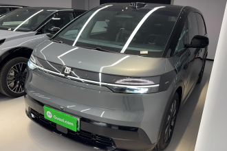 极氪MIX 2025款 长续航智驾版