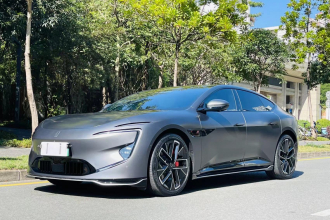 阿维塔12 2023款 650 三激光四驱性能版