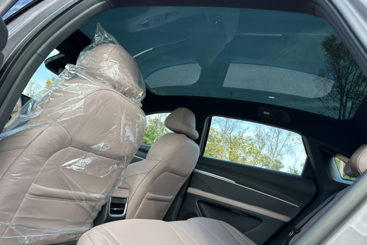 小鹏MONA M03 2025款 600 超长续航 Max中控内饰7005