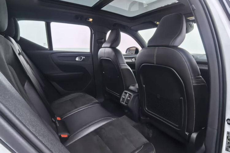 沃尔沃XC40 2020款 T4 四驱智雅运动版中控内饰7005