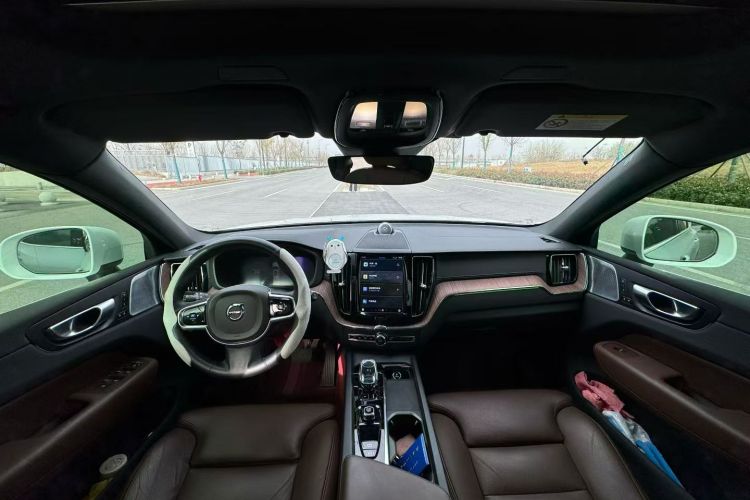 沃尔沃XC60 2024款 B5 四驱智远豪华版车身外观6004