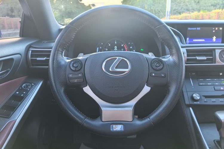 雷克萨斯IS 2015款 200t F SPORT中控内饰7006