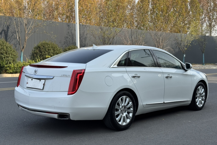 凯迪拉克XTS 2013款 28T 豪华型车身外观6003
