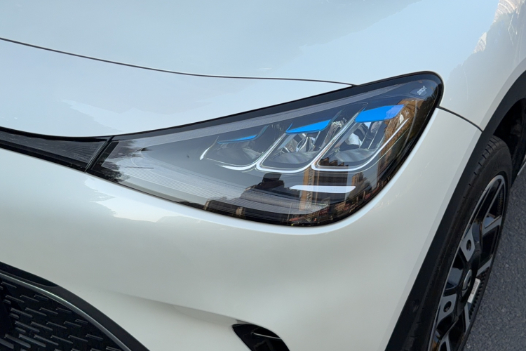 smart精灵#1 2022款 Pulse心动版车身外观6002