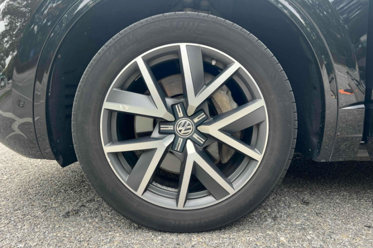 大众 途锐 2020款 3.0TSI 锐享版 国VI中控内饰7009