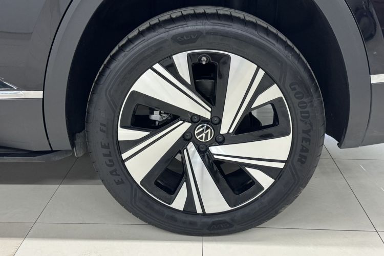 大众 途昂 2025款 380TSI 四驱出众版车身外观6005