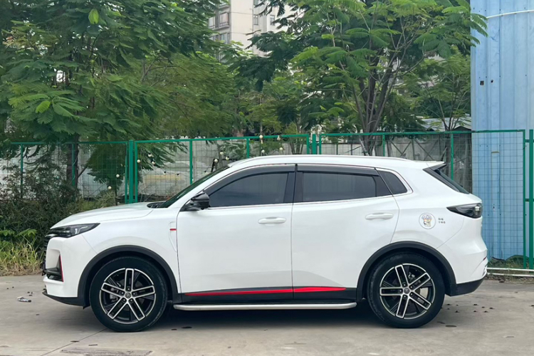 长安CS55PLUS 2022款 第二代 1.5T DCT领航型车身外观6006