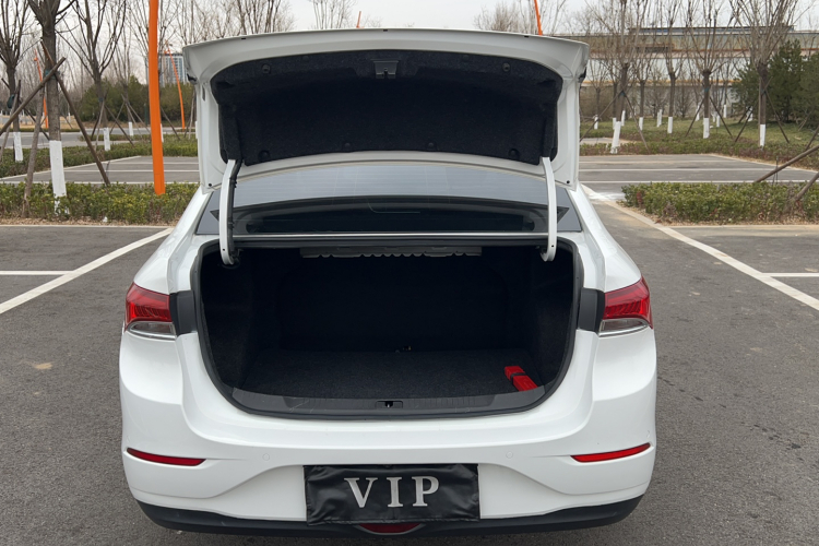 别克 英朗 2021款 改款 典范 1.5L 自动精英型局部细节23