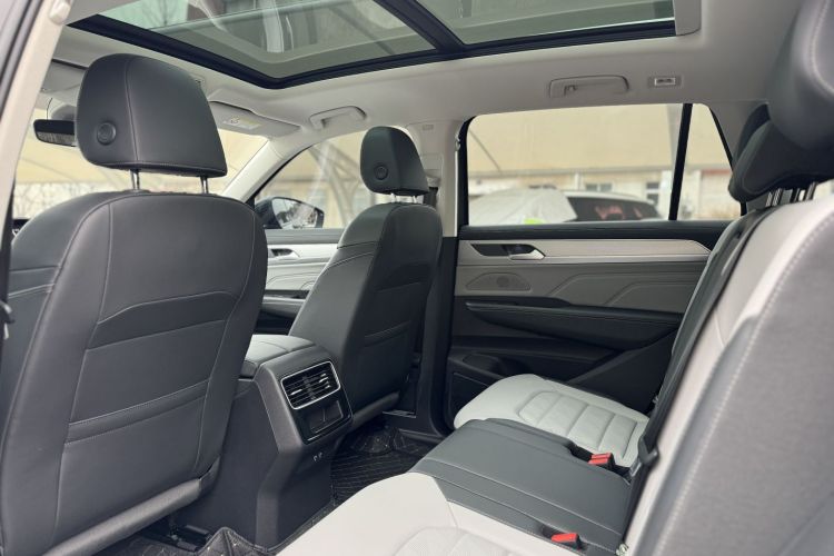 大众 揽巡 2024款 330TSI 豪华巡逸版中控内饰7004