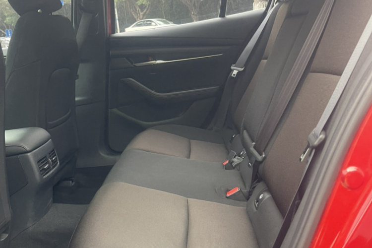 马自达3 昂克赛拉 2021款 2.0L 自动质炫版中控内饰7001