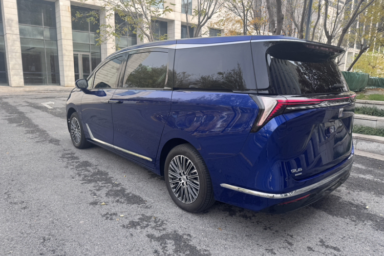 别克GL8新能源 2024款 陆尊 奢享版 6座车身外观6002