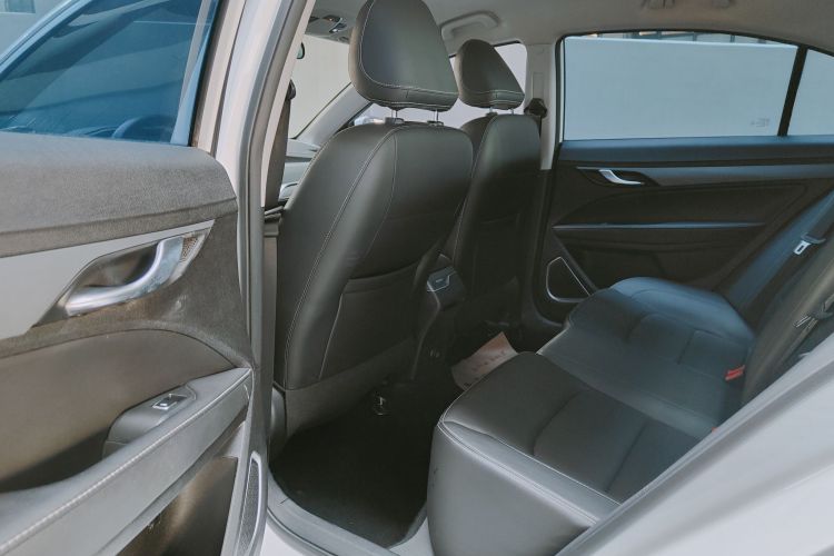 吉利汽车 帝豪 2021款 UP 1.5L CVT舒适型中控内饰7006