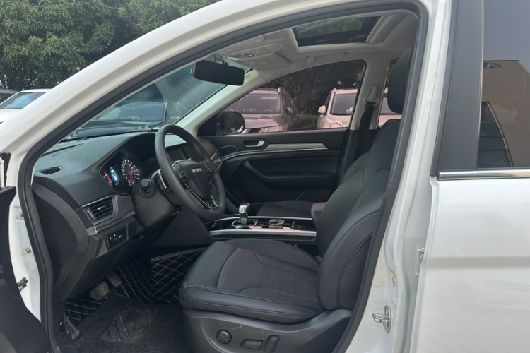 哈弗H6 2018款 蓝标 运动版 1.5T 自动两驱精英型中控内饰7002