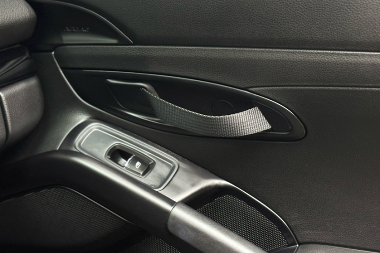 保时捷718 2022款 Boxster T 2.0T中控内饰7006