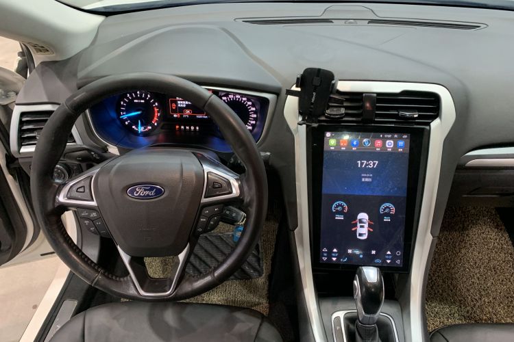 福特 蒙迪欧 2013款 1.5L GTDi180时尚型中控内饰7004