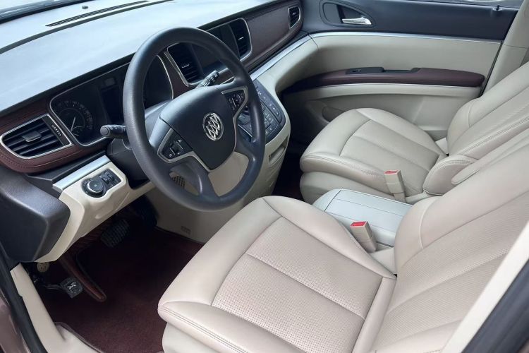 别克GL8 2018款 28T 舒适型 国VI车身外观6007