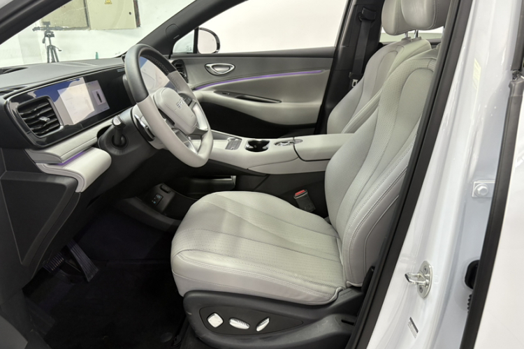 比亚迪 海狮06新能源 2025款 EV 605领航Plus版中控内饰7003