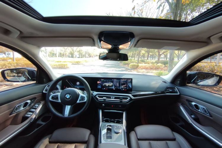 宝马3系 2023款 325Li M运动曜夜套装中控内饰7001