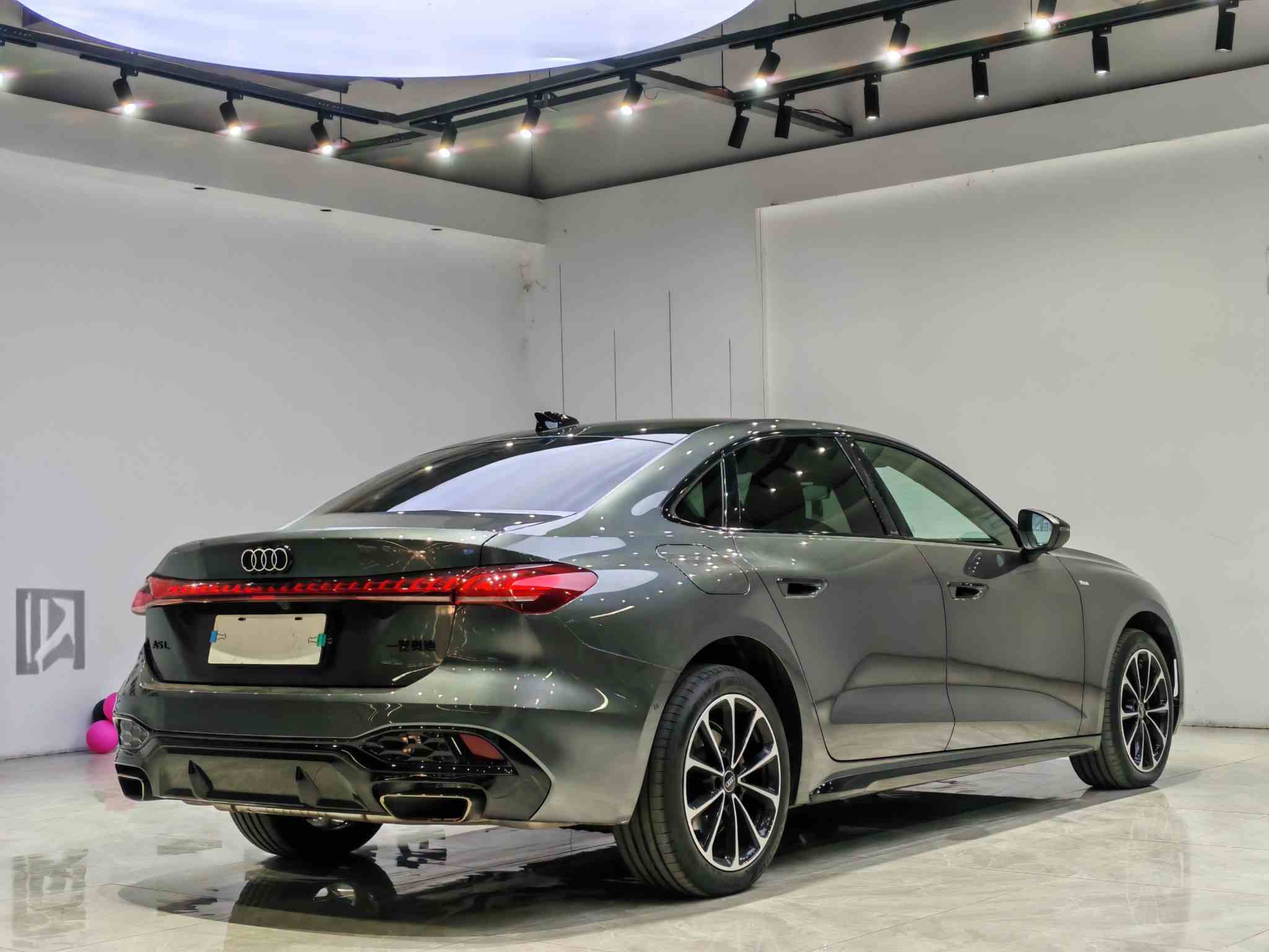 奥迪A5L 2026款 2.0T 运动版 Plus(5)