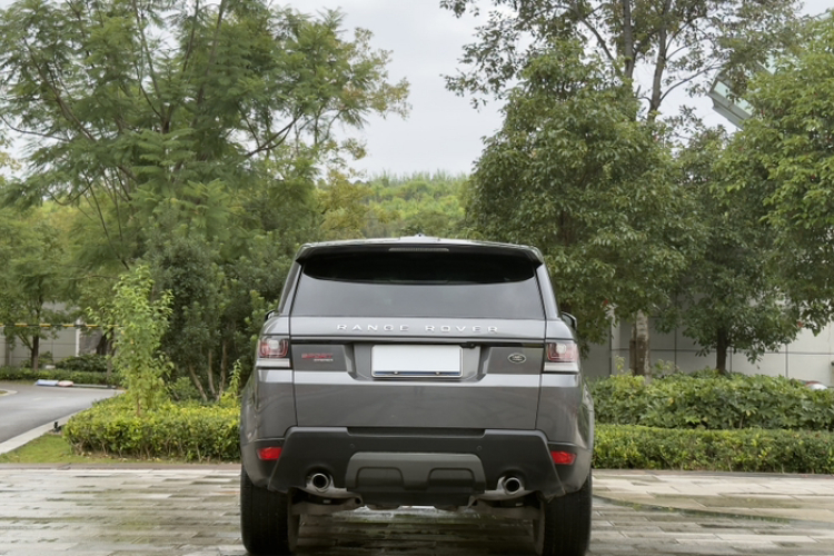 路虎 揽胜运动版 2016款 3.0 SC V6 HSE DYNAMIC车身外观6002