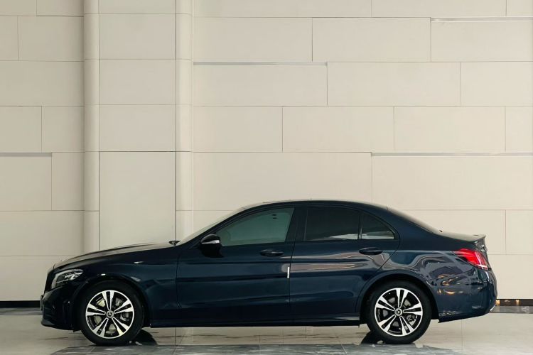 奔驰C级 2019款 C 260 运动版车身外观6003