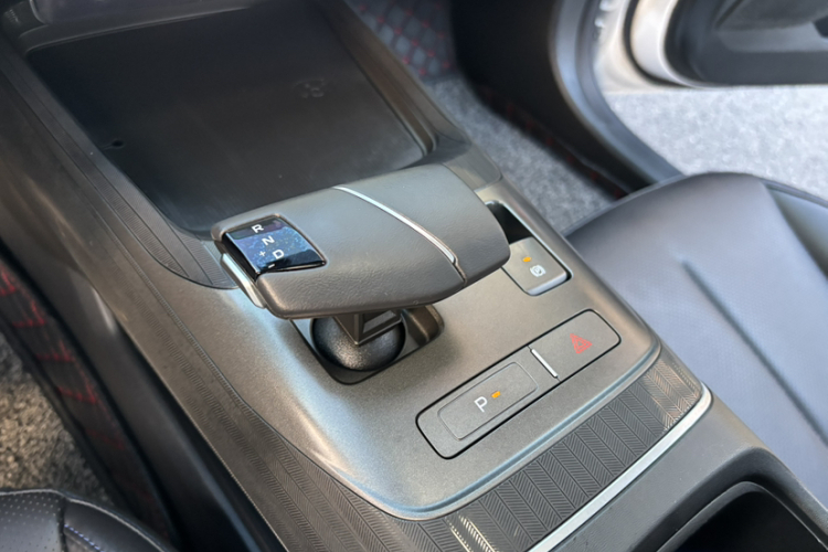 长安 逸动 2024款 1.5T GDI自动 尊贵型中控内饰7010