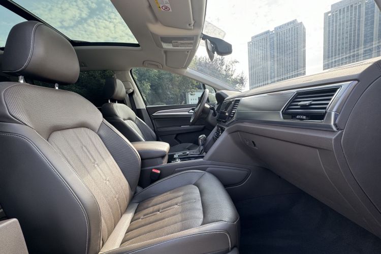 大众 威然 2020款 330TSI 豪华版中控内饰7004