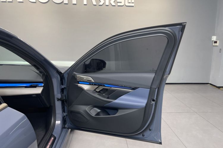 宝马5系 2024款 530Li 尊享型 豪华套装中控内饰7007