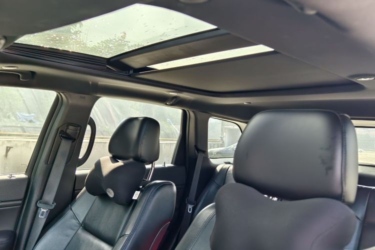 Jeep 大切诺基(进口) 2017款 3.0L 舒享导航版中控内饰7004