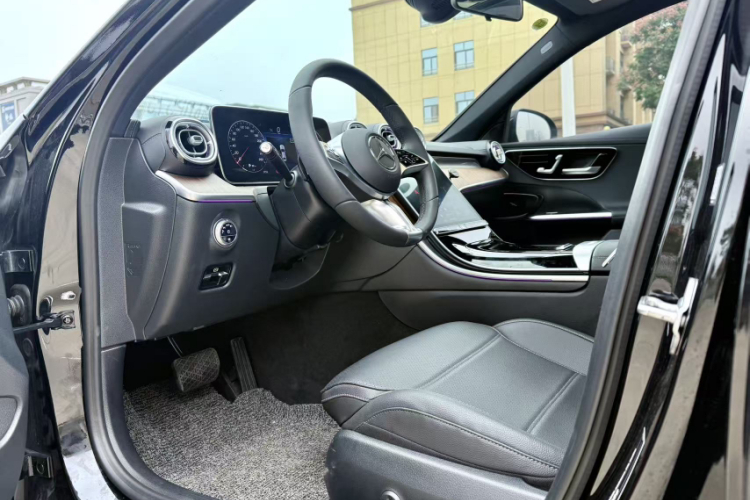 奔驰C级 2022款 改款 C 260 L车身外观6004