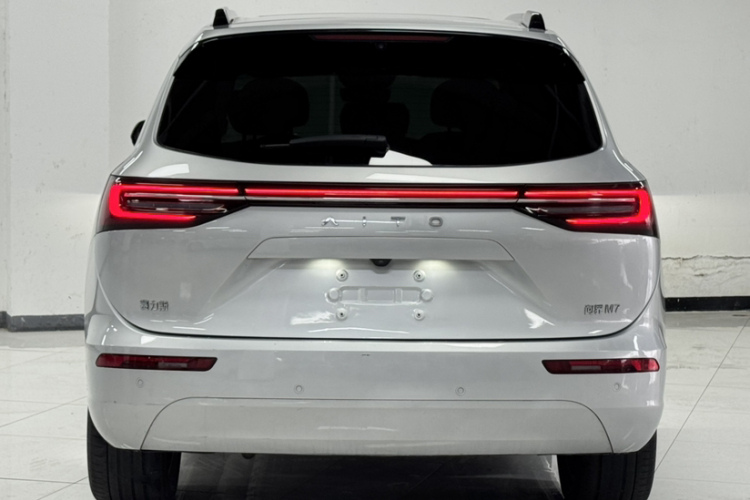 鸿蒙智行 问界M7 2024款 1.5T 智驾四驱Max版 5座车身外观6004