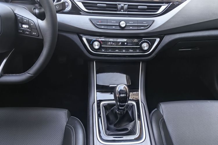 长安 锐程CC 2020款 1.5T 手动炫锐型局部细节18