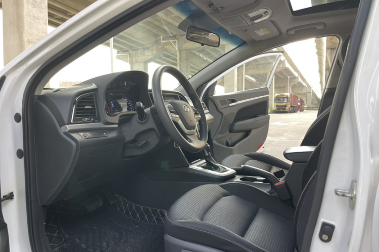 东风风光 风光370 2018款 S370 1.5L CVT豪华型 7座中控内饰7002