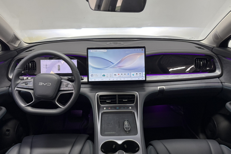 比亚迪 海狮07 DM-i 2025款 150 领航+版中控内饰7002