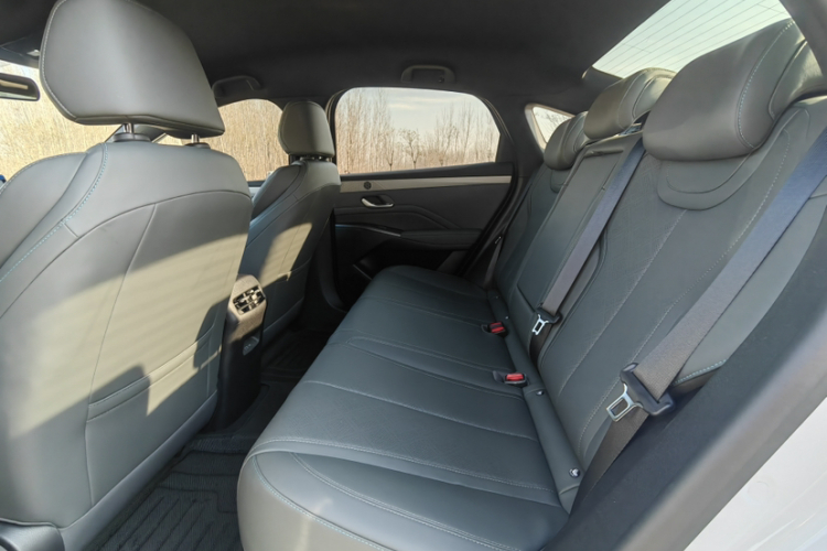 比亚迪 秦PLUS 2025款 EV 智驾版 510KM进取型中控内饰7003