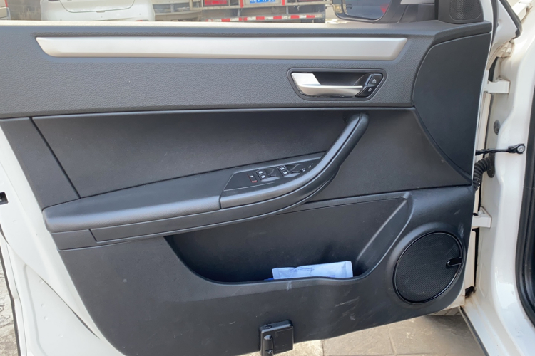 观致3 2017款 都市SUV 1.6T 自动致悦型中控内饰7006