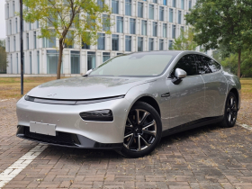 小鹏P7 2022款 670N+