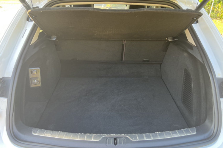 鸿蒙智行 问界M5 2022款 增程后驱标准版局部细节23