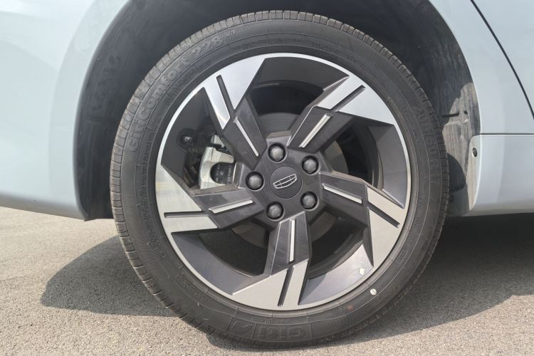 吉利汽车 帝豪L HiP 2022款 1.5TD-DHT Pro 100KM Super 睿车身外观6007