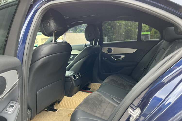 奔驰C级 2018款 C 200 运动版车身外观6010