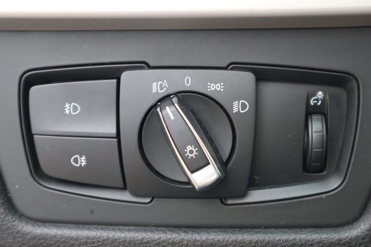 宝马3系 2015款 320Li 超悦版时尚型中控内饰7002