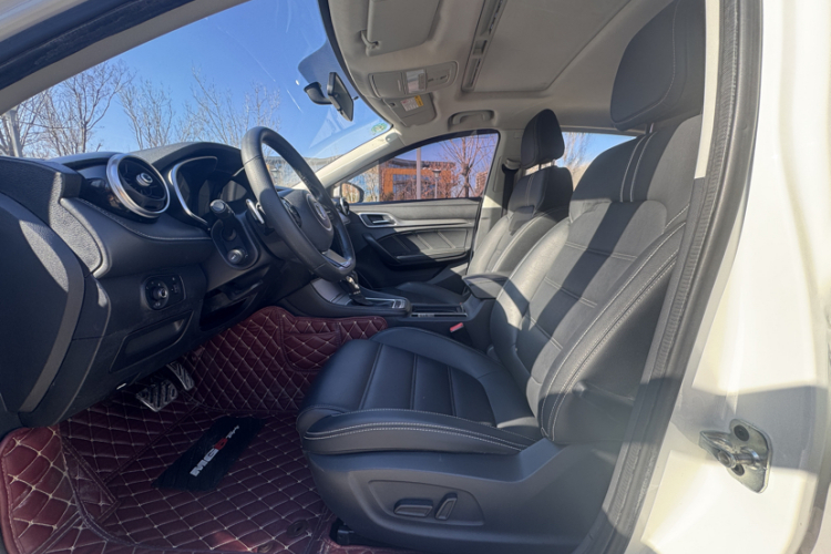 名爵 MG6 2017款 20T 自动尊享互联网版 国V中控内饰7002