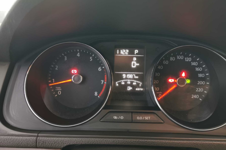 大众 朗逸 2015款 1.6L 自动舒适版中控内饰15